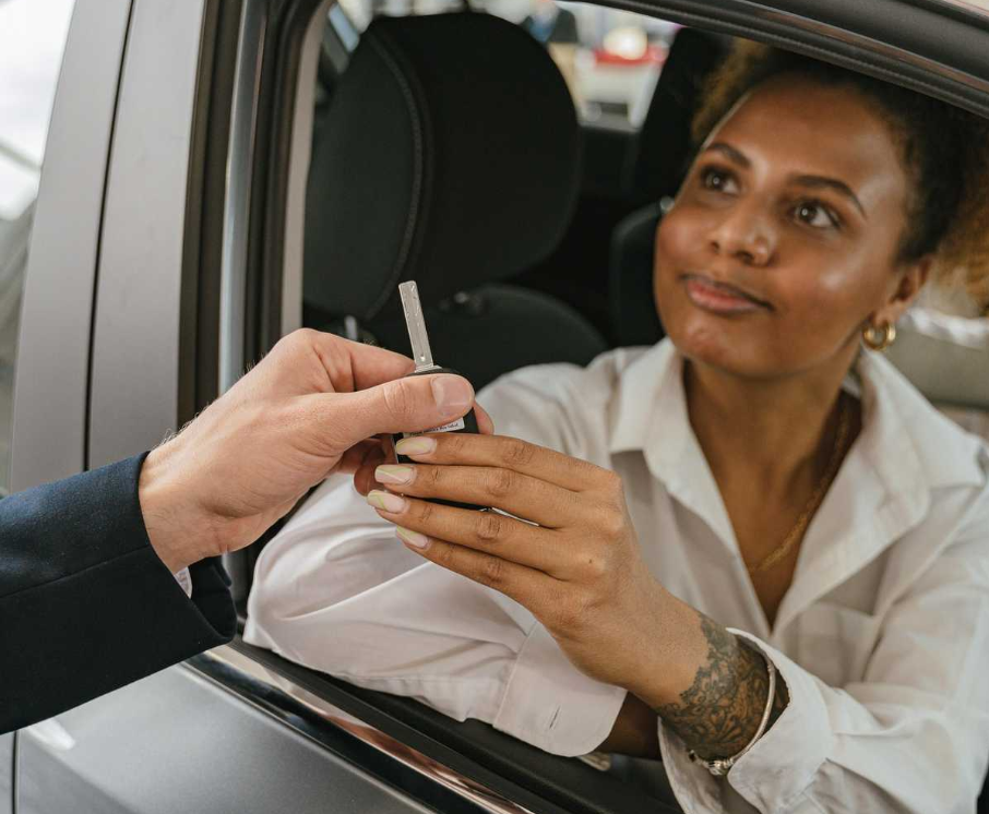 Need help buying a car in 2023? Our comprehensive car buying guide has all the advice you need to make an informed decision. Get the facts now!
