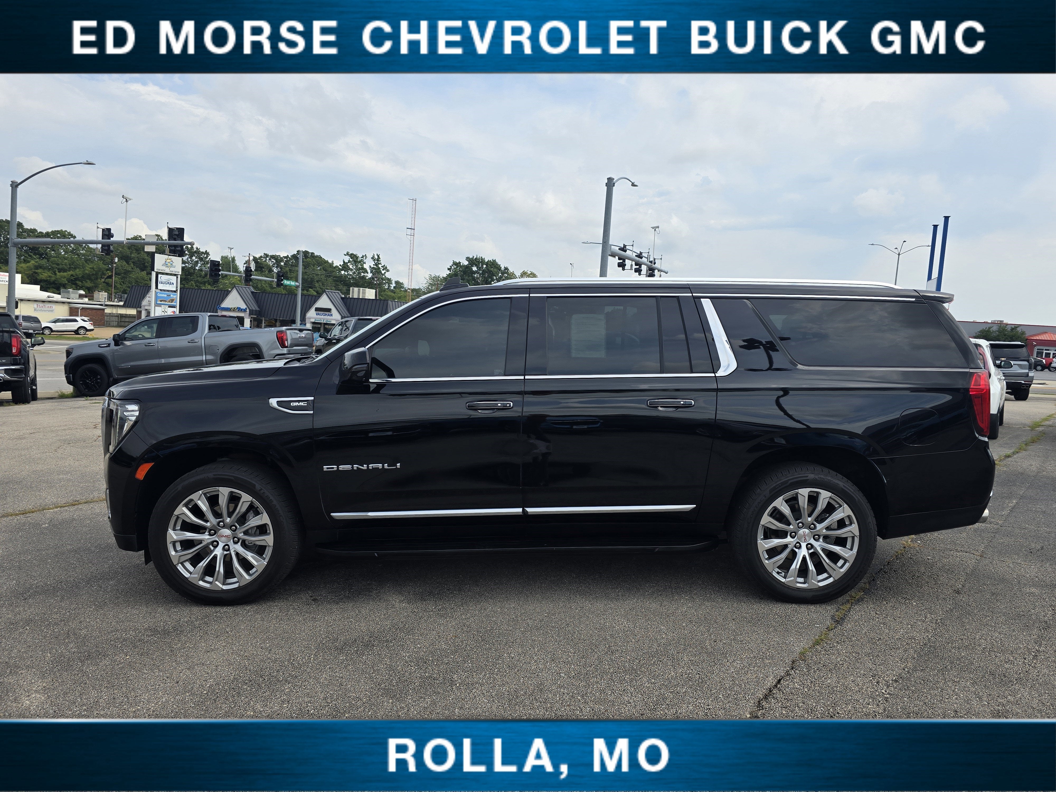 2023 GMC Yukon XL Denali