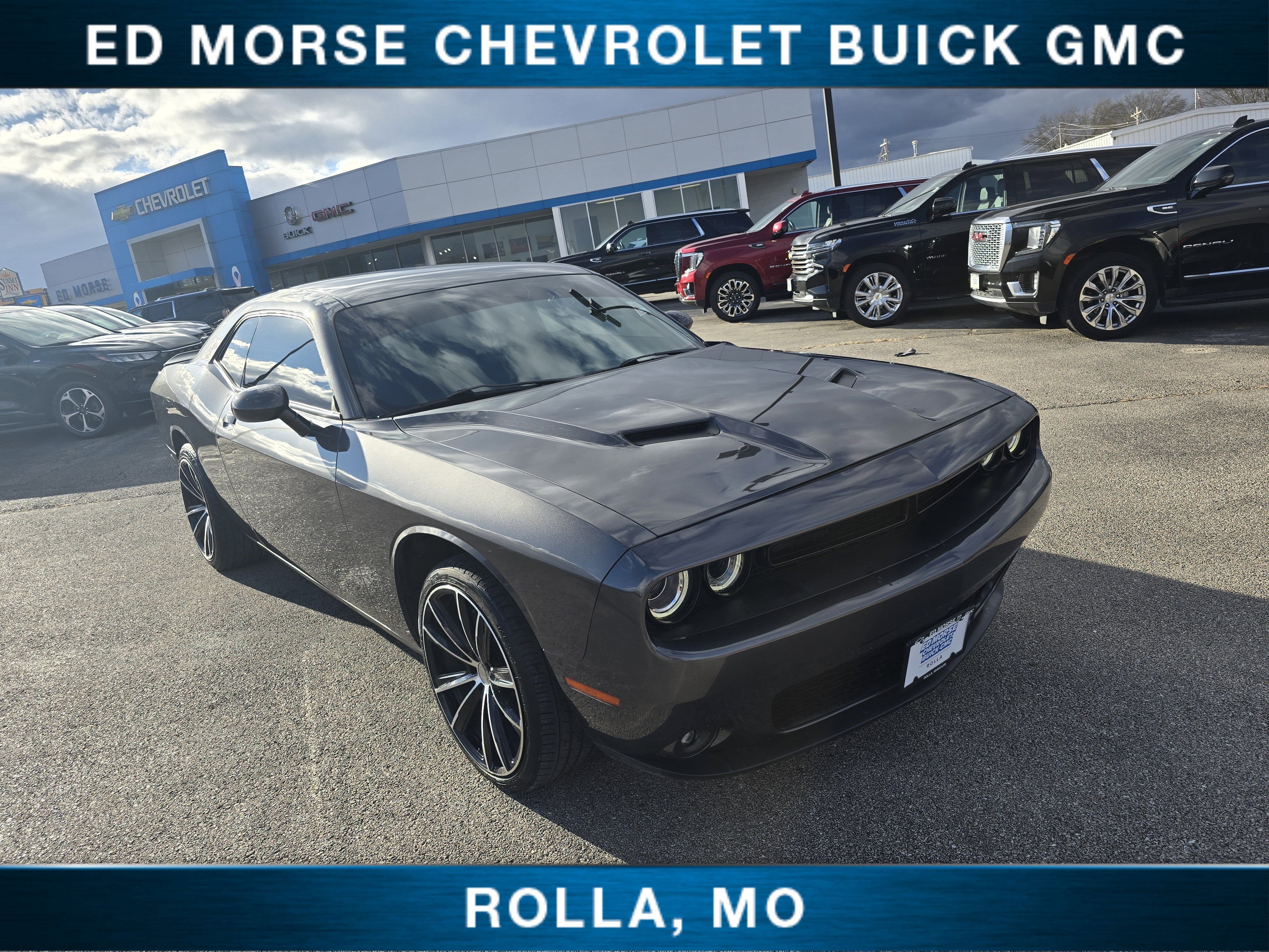 2022 Dodge Challenger SXT