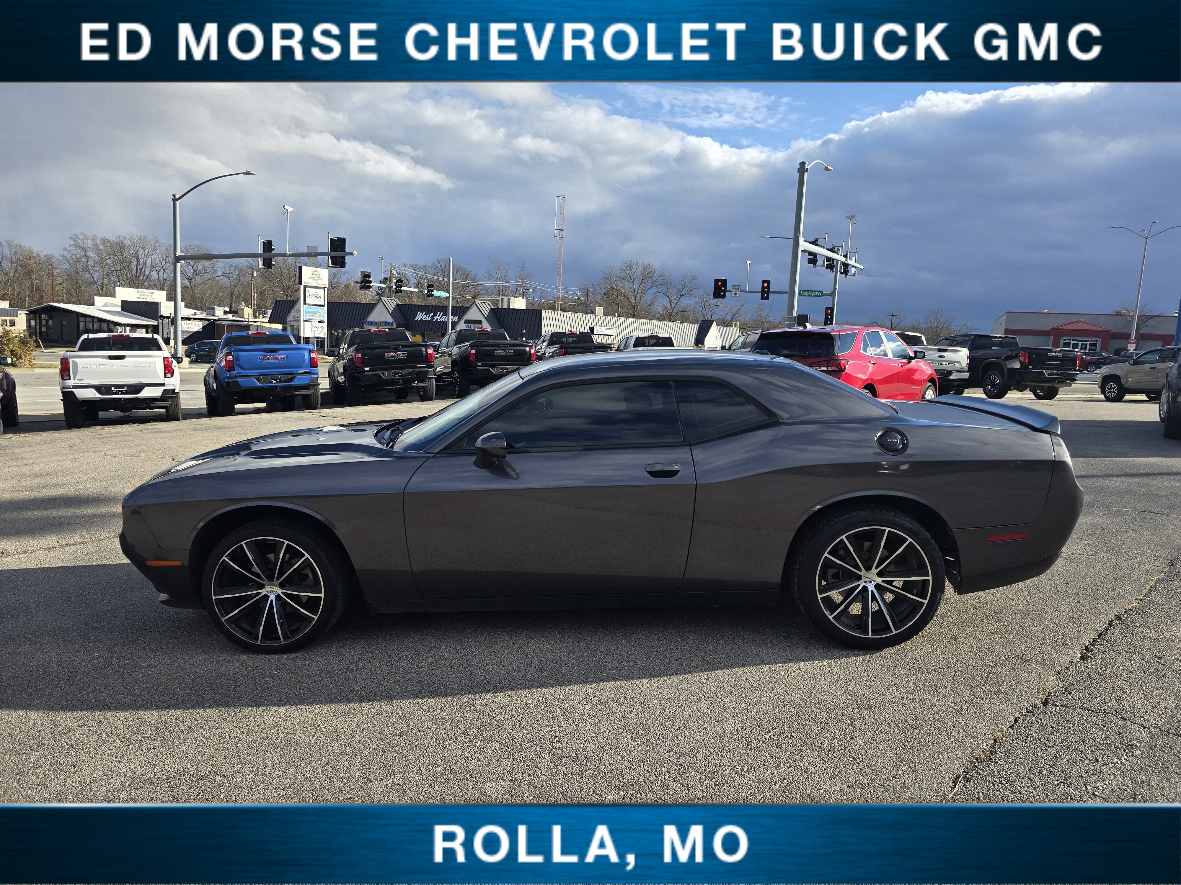 2022 Dodge Challenger SXT