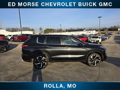 2024 Mitsubishi Outlander SE