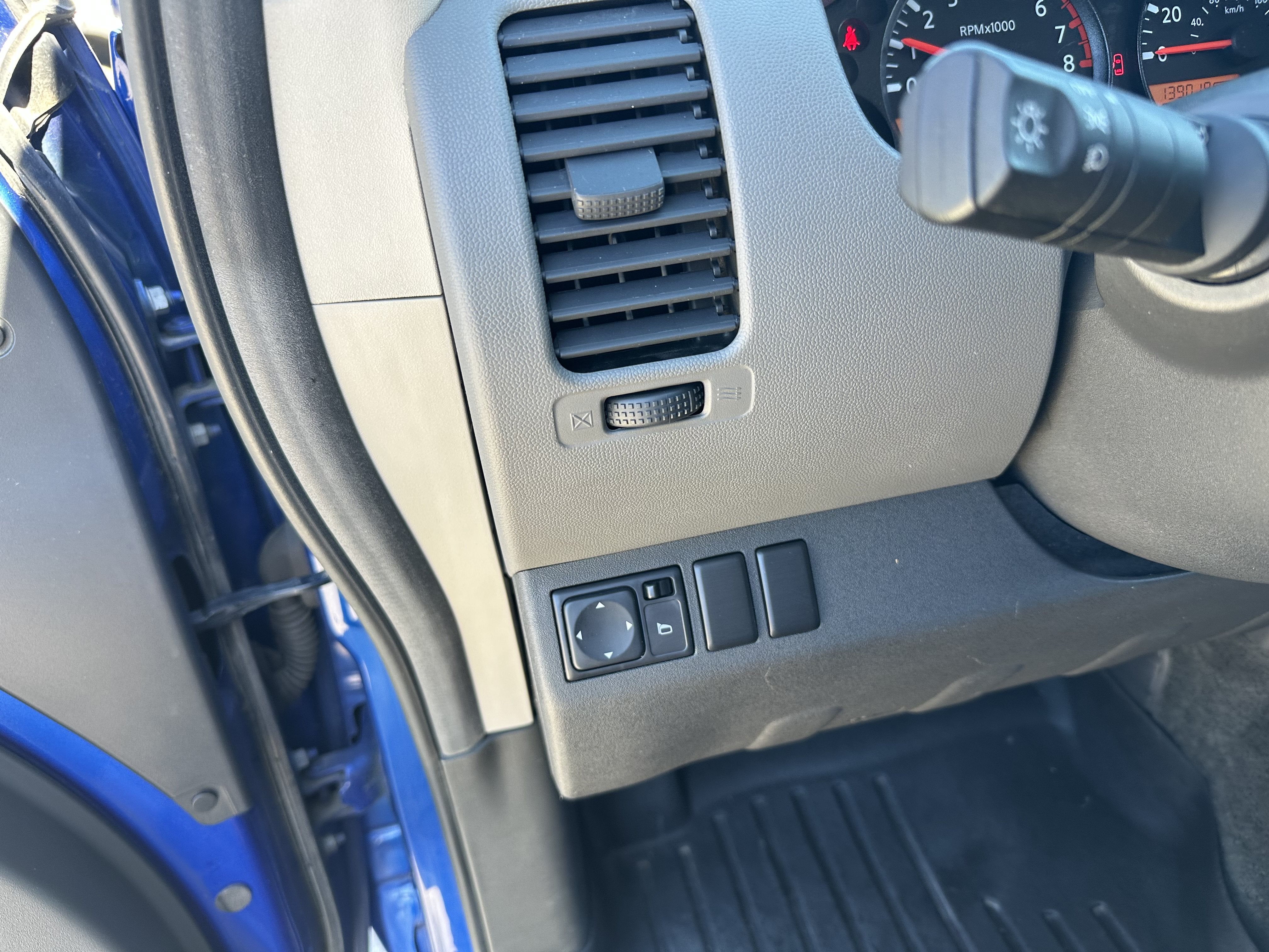 2013 Nissan Xterra S