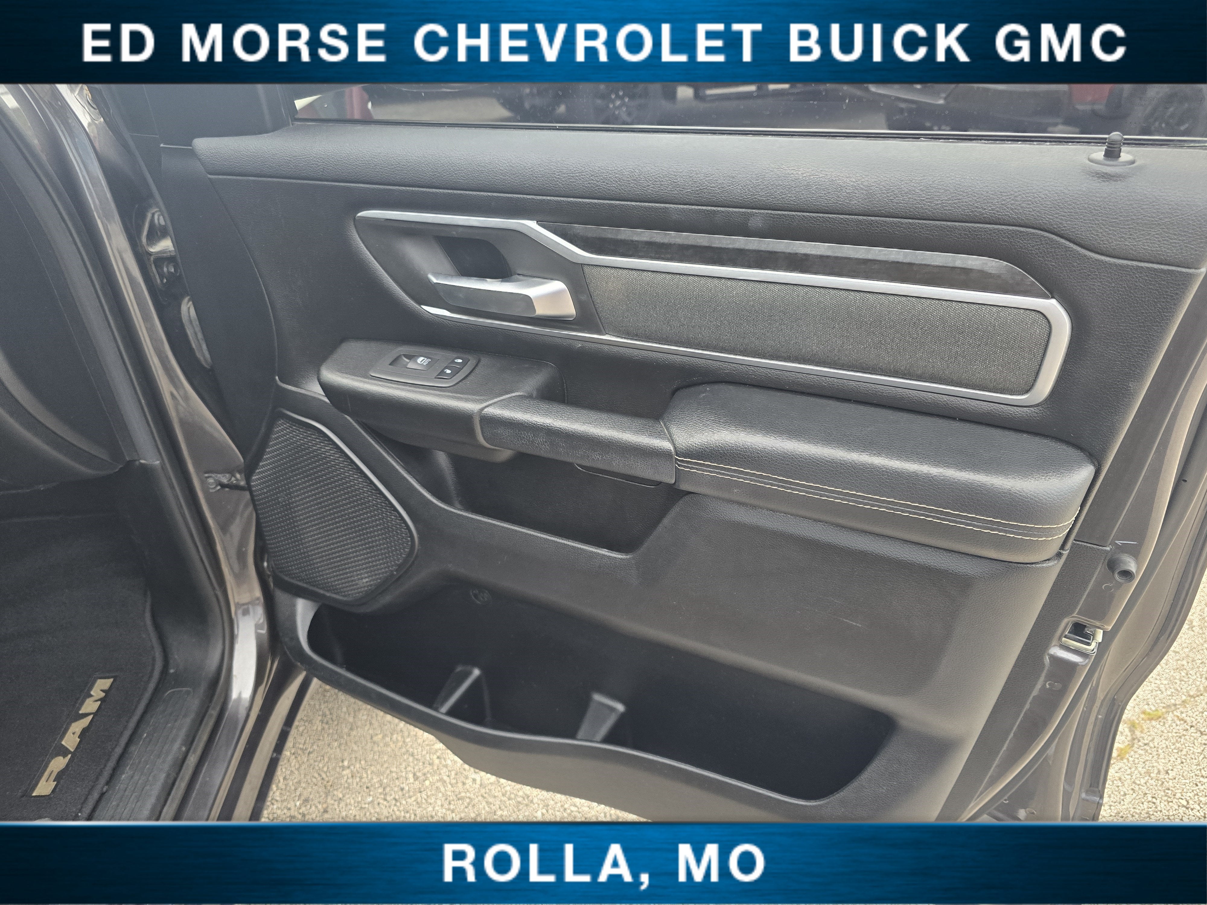 2020 RAM 1500 Big Horn Crew Cab 4x4 5'7" Box