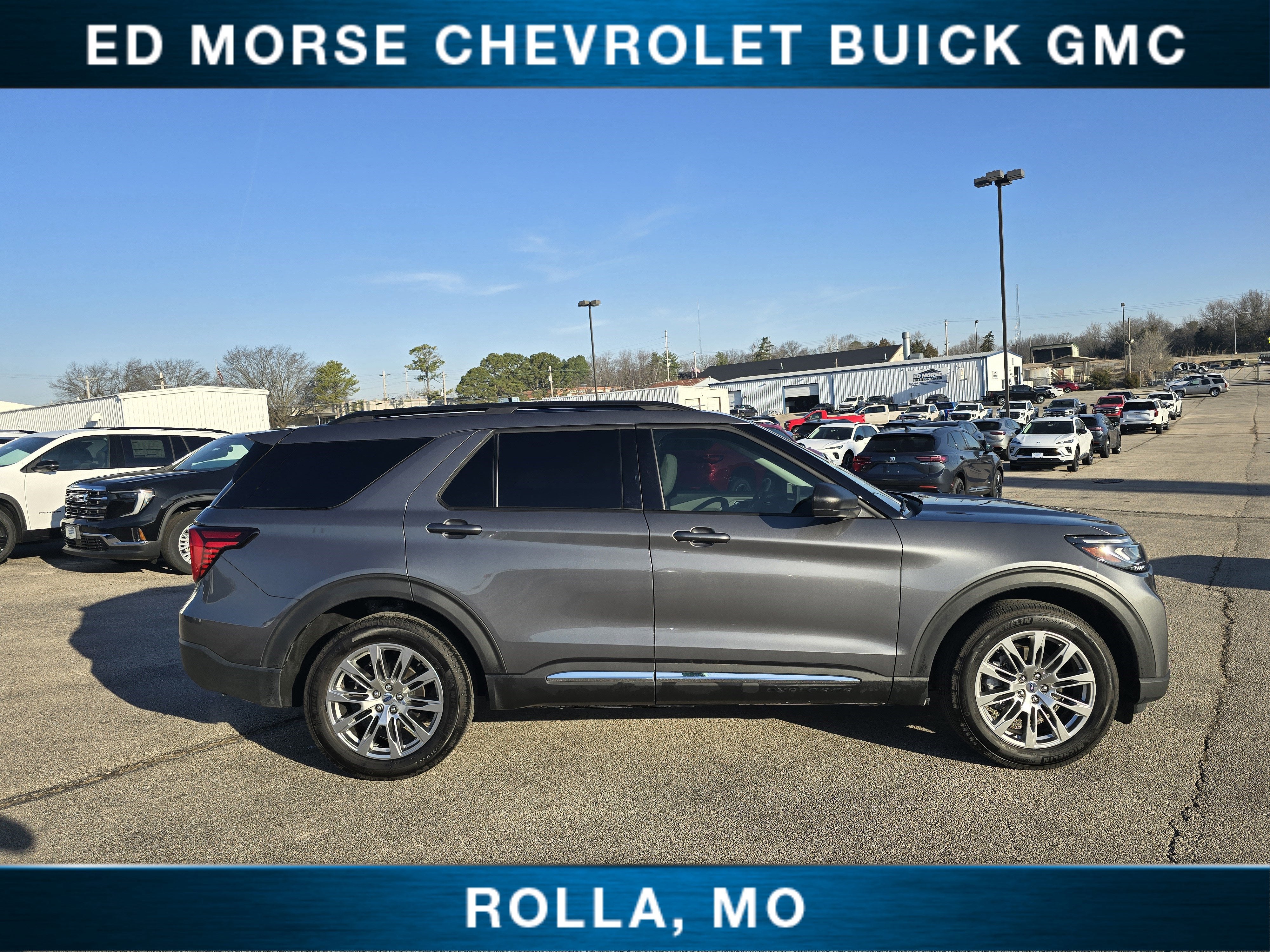 2025 Ford Explorer Active