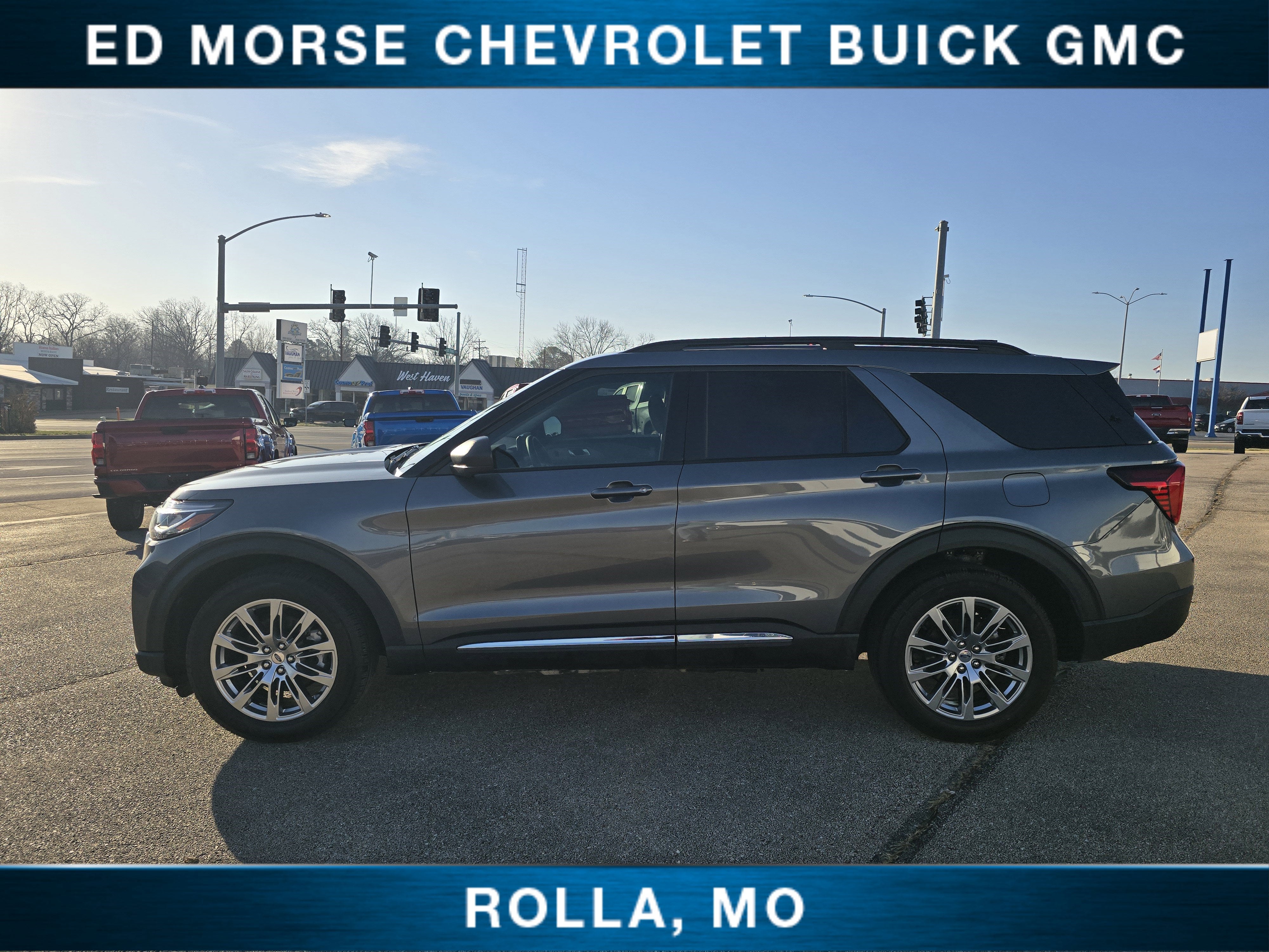 2025 Ford Explorer Active