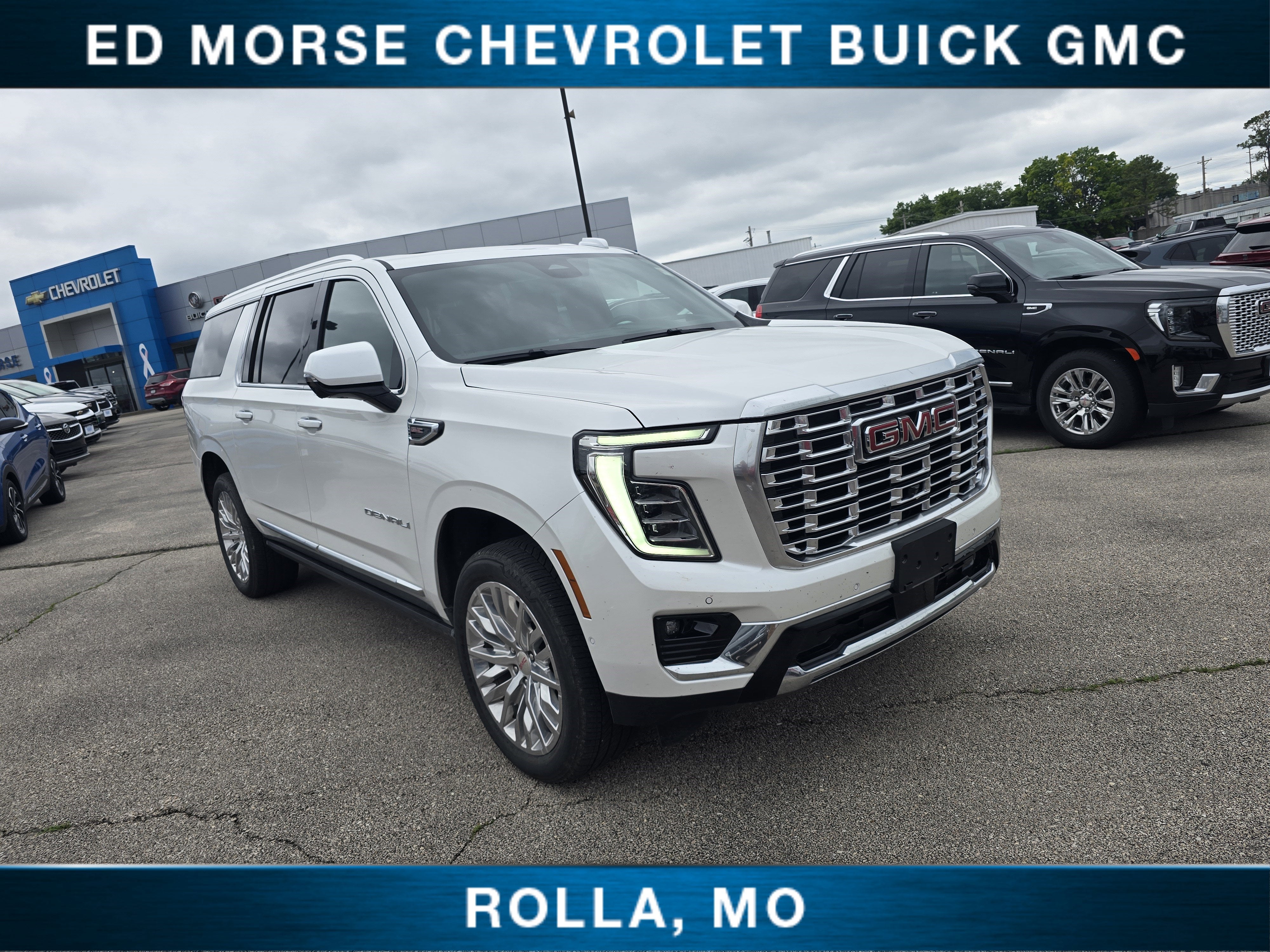 2025 GMC Yukon Denali AWD's photo