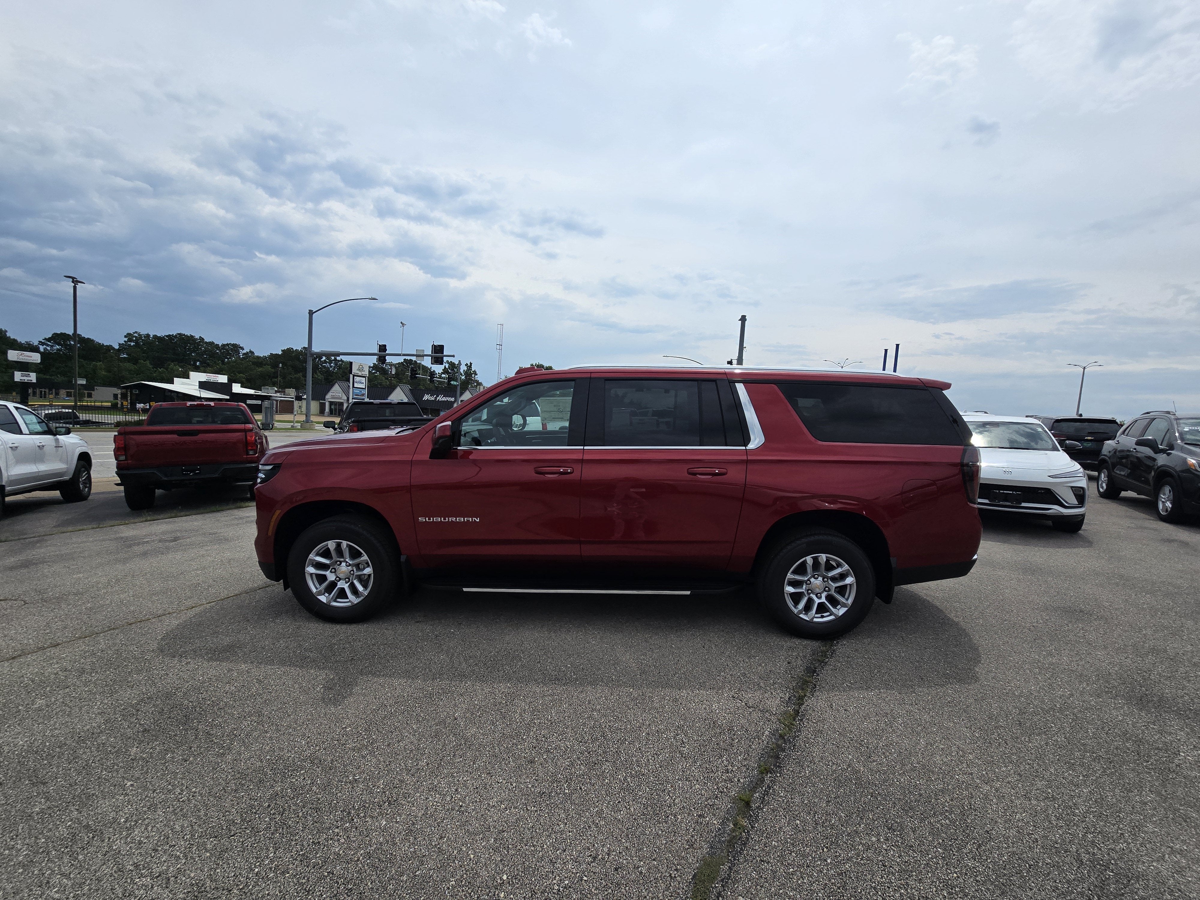 2026 Chevrolet Suburban LS