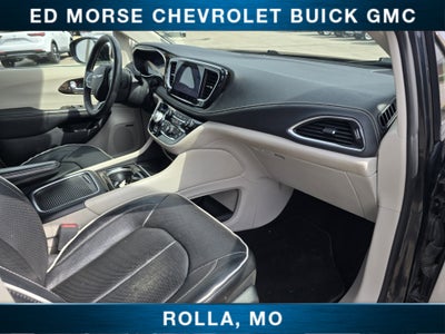 2022 Chrysler Pacifica Limited AWD