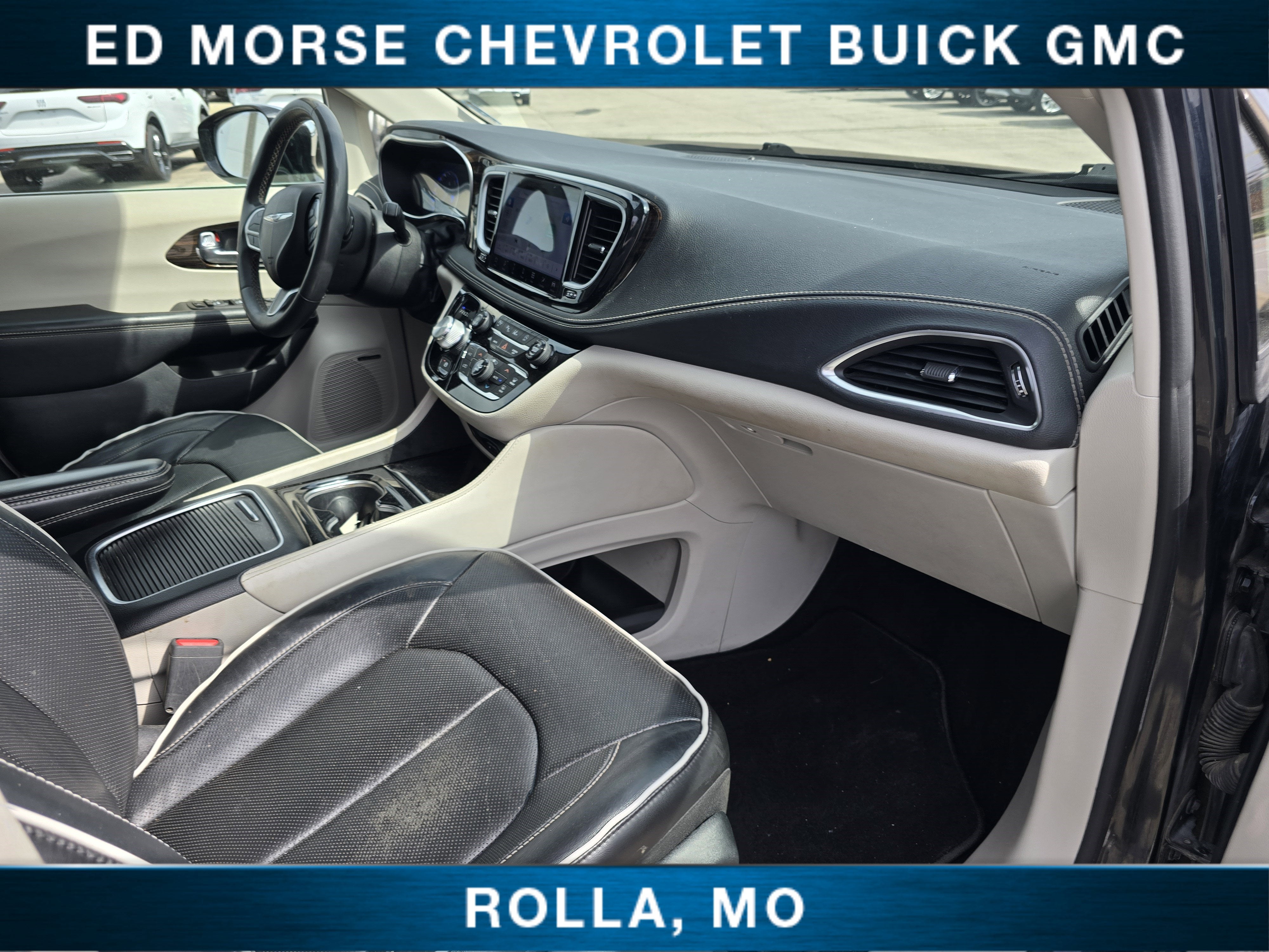 2022 Chrysler Pacifica Limited AWD