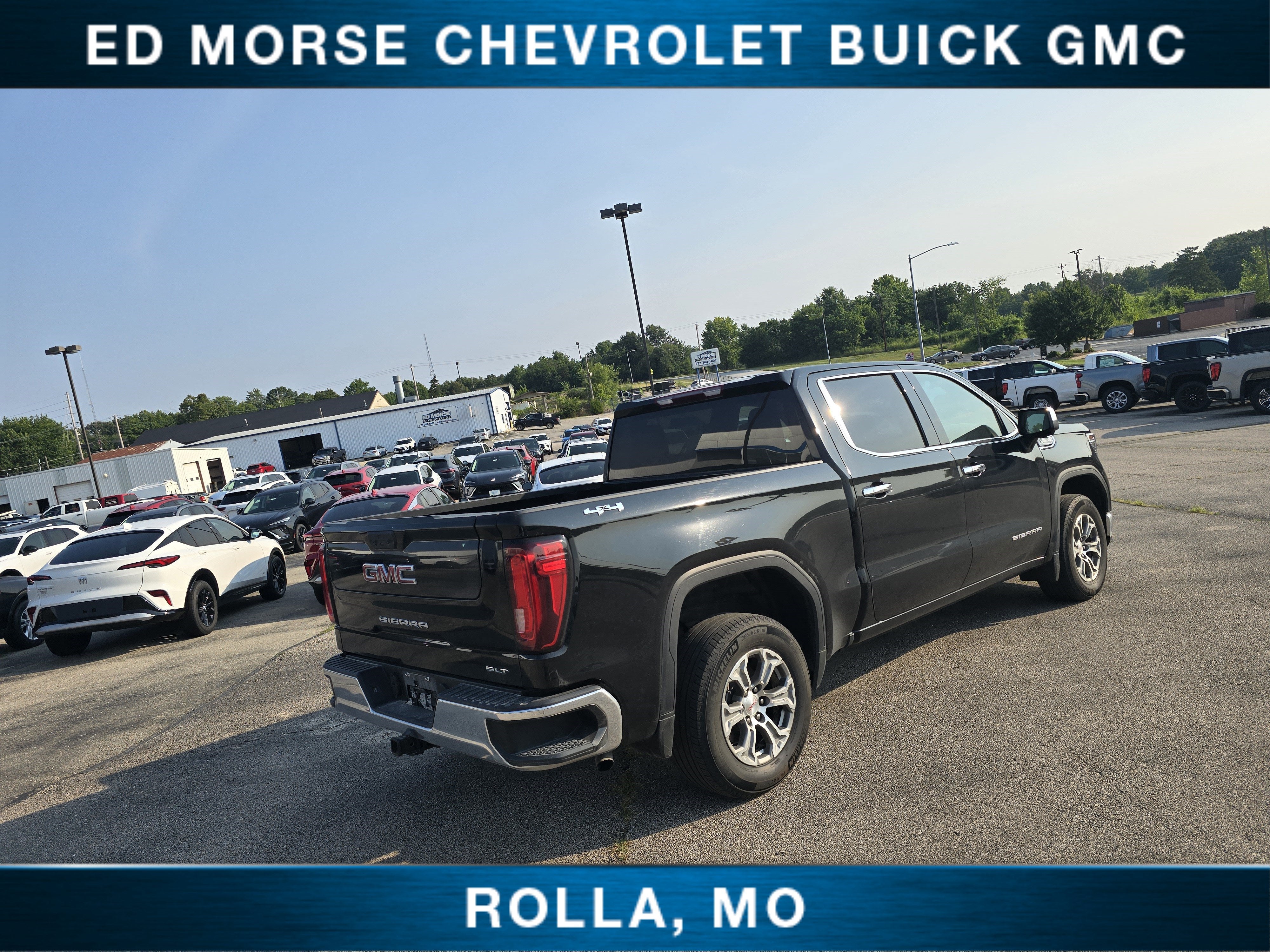 2025 GMC Sierra 1500 SLT