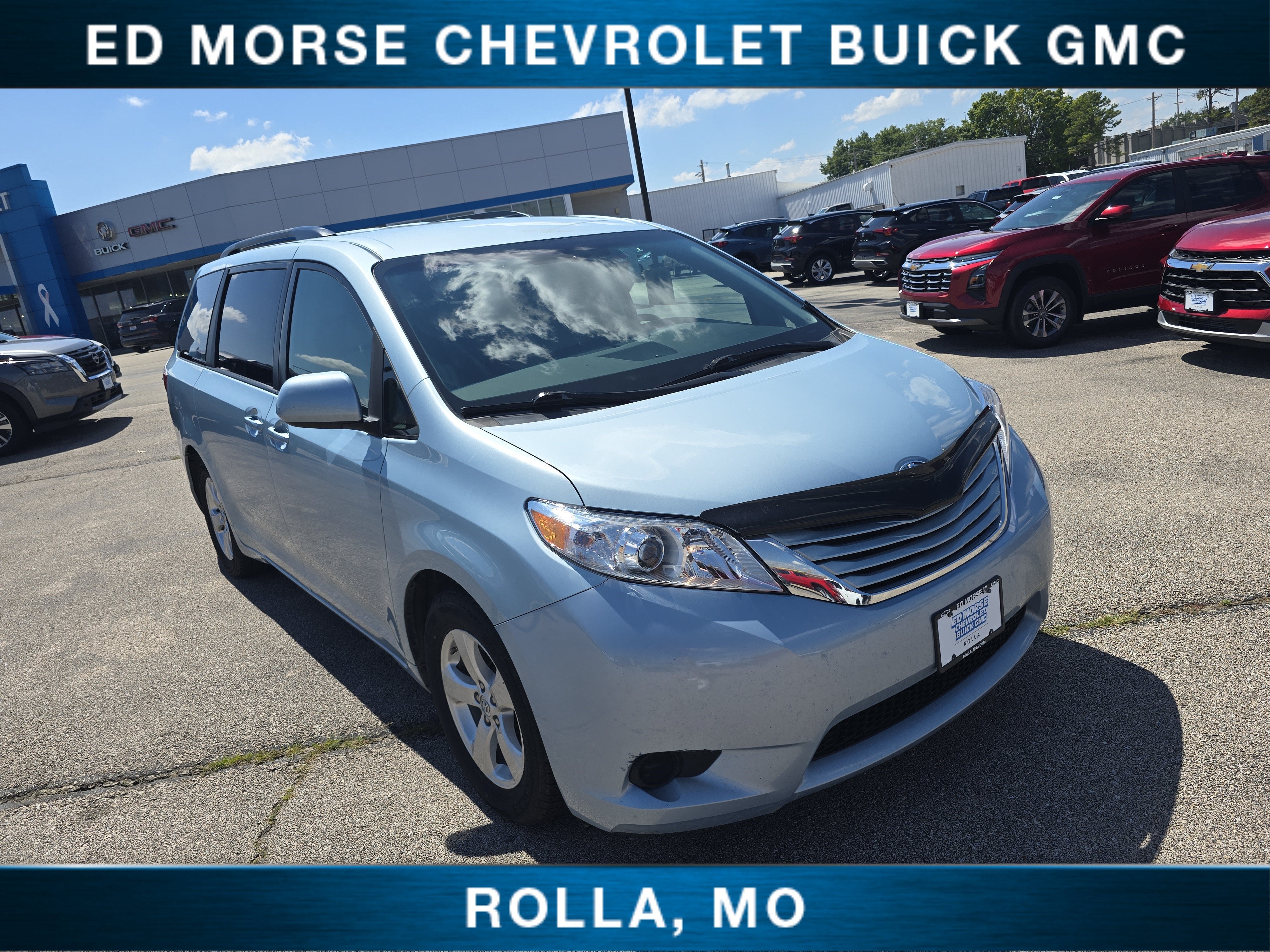 2017 Toyota Sienna LE 8 Passenger