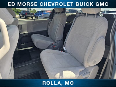 2017 Toyota Sienna LE 8 Passenger