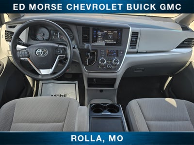 2017 Toyota Sienna LE 8 Passenger