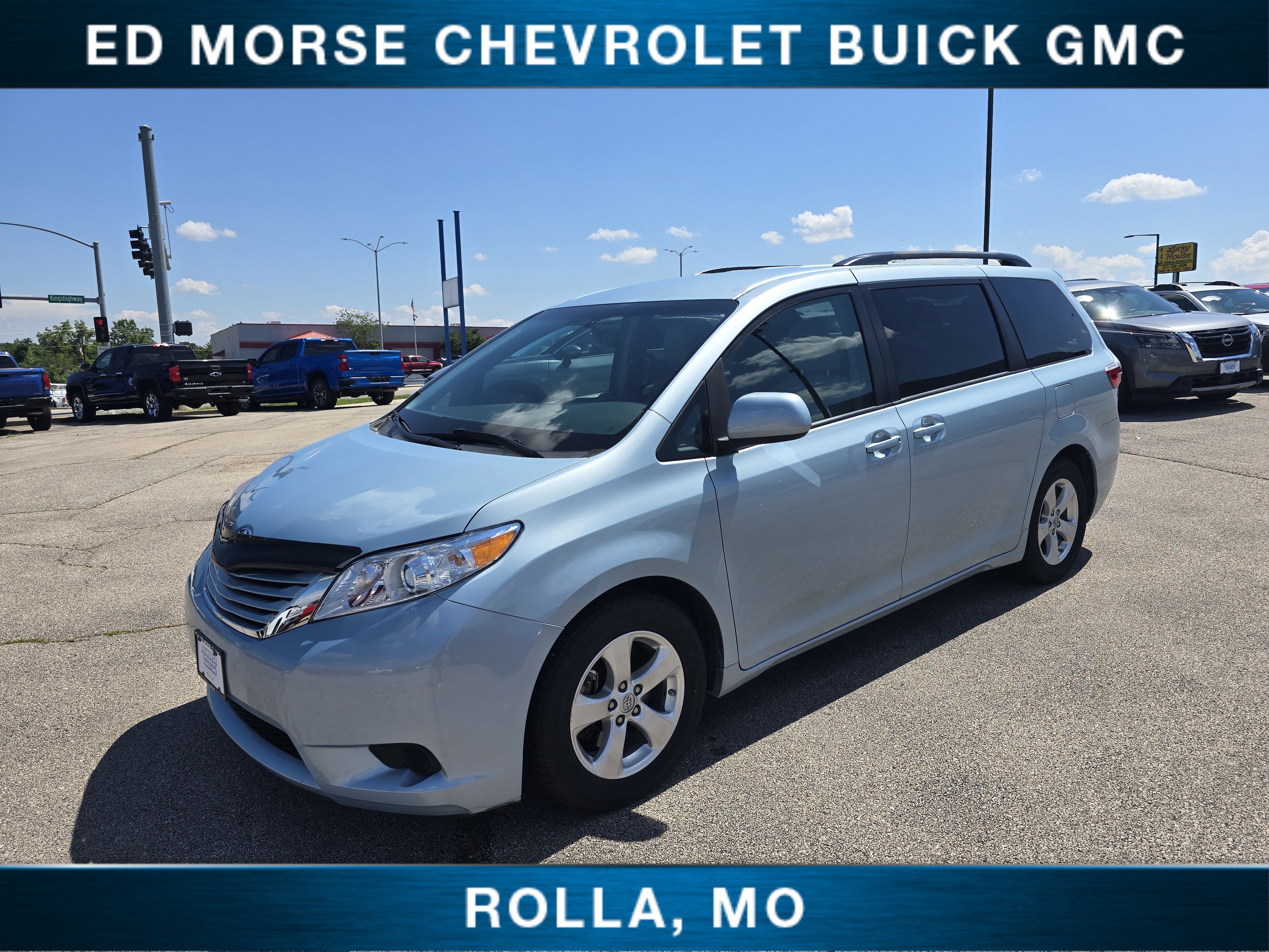 2017 Toyota Sienna LE 8 Passenger